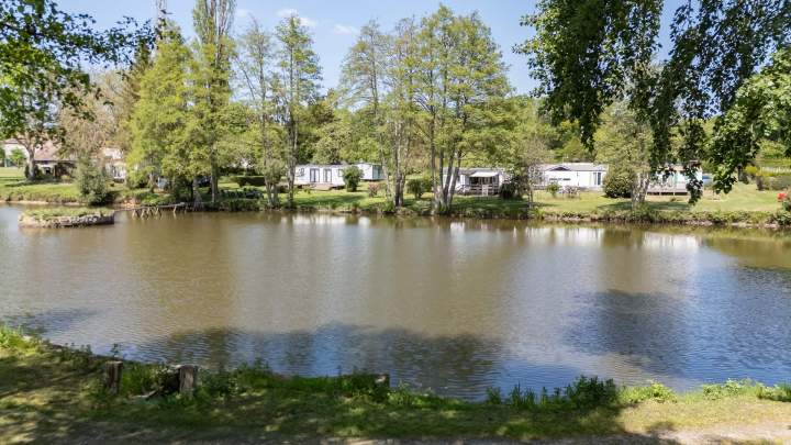 Camping à la campagne à Beaulieu dans l'Orne